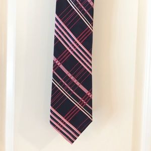 Navy silk tie with pink and red stripes